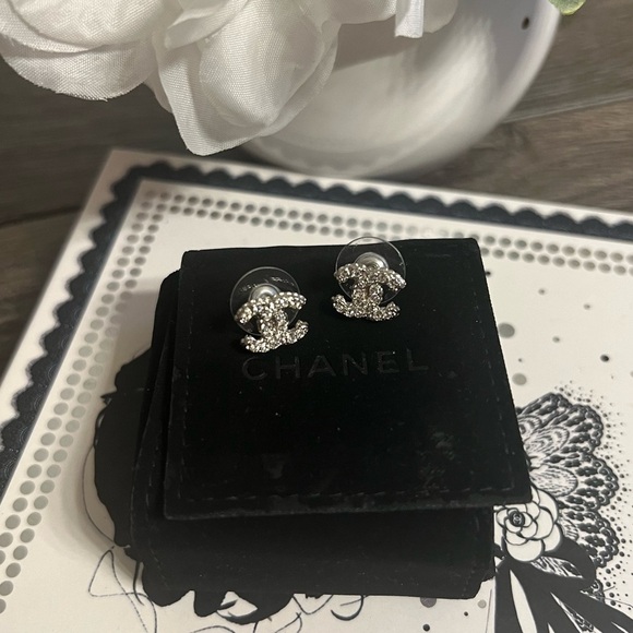 CHANEL Mini Silver Classic CC Earrings - Picture 9 of 9